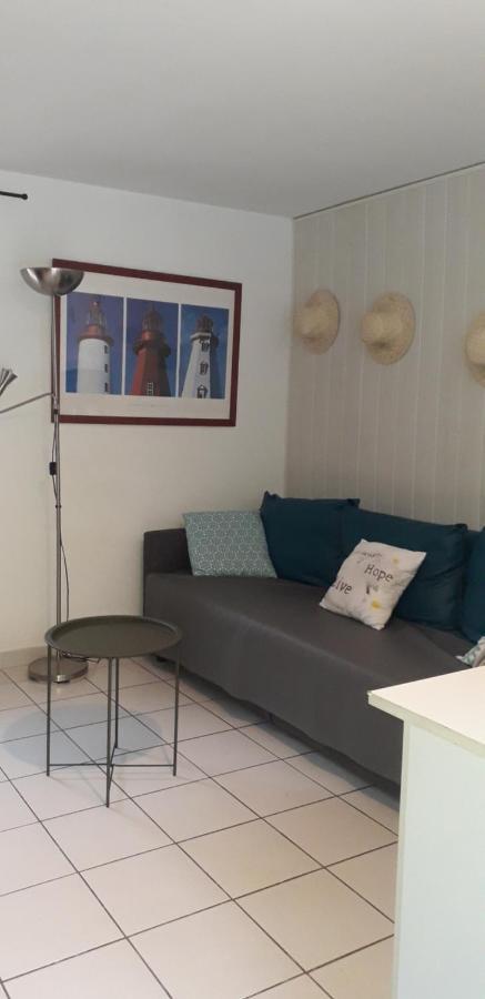 Appartement A 8 Km De La Mer - 3 Chambres Vendres Exterior photo